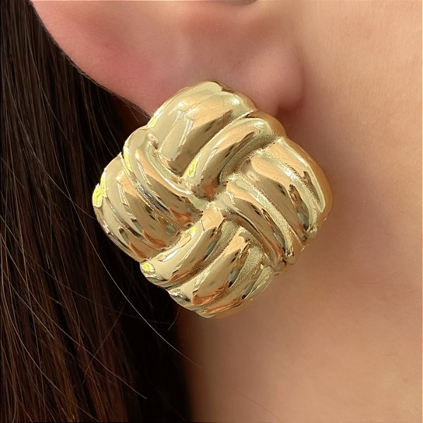 BRINCO QUADRADO FIOS ENTRELAÇADOS DOURADO AÇO 316L⭐️