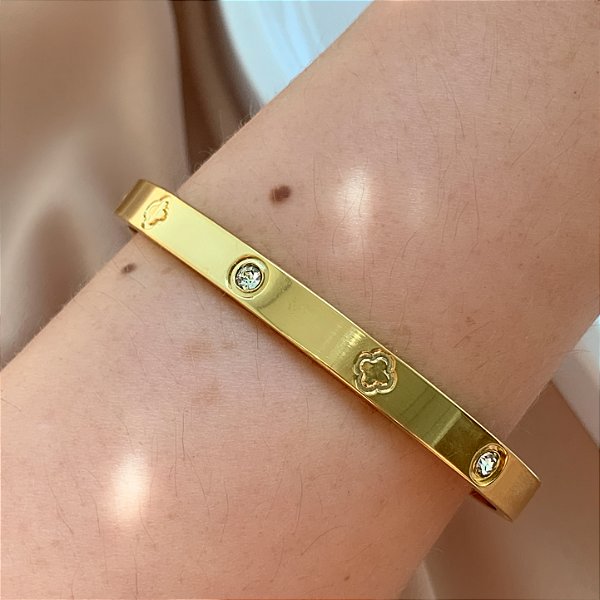 PULSEIRA TREVOS E ZIRCÔNIAS DOURADO AÇO 316L⭐️