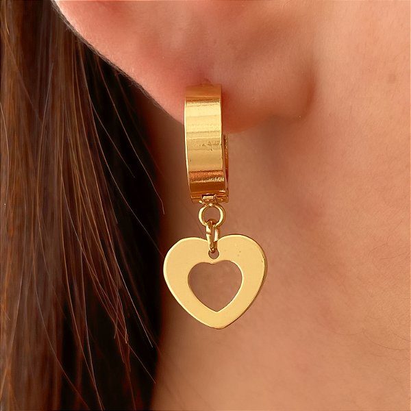 BRINCO ARGOLA PINGENTE CORAÇÃO VAZADO DOURADO AÇO 316L⭐️