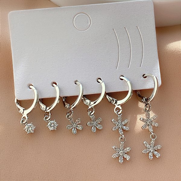 BRINCO KIT ARGOLINHAS FLOR ZIRCÔNIAS MELINDA PRATEADO BIJU