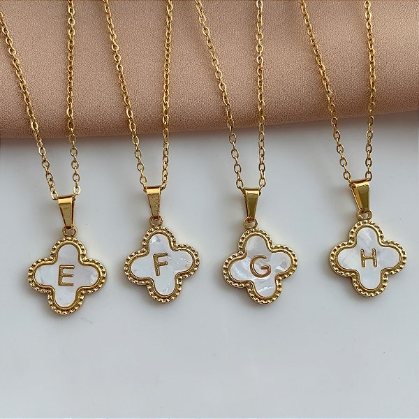 COLAR TREVO RESINADO COM LETRA E-H DOURADO AÇO 316L⭐️