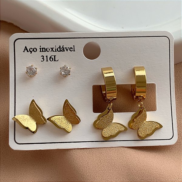 BRINCO KIT BORBOLETA TEXTURIZADA E PONTO DE LUZ DOURADO AÇO 316L⭐️