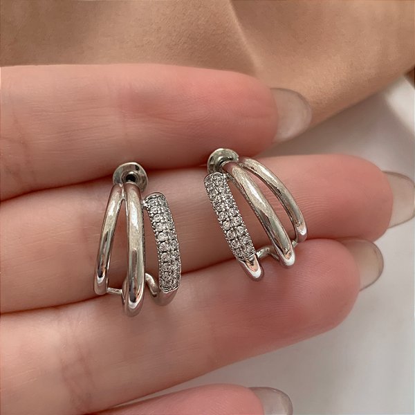 BRINCO TRÊS FIOS CLÁSSICO LISOS E ZIRCÔNIAS BIJU