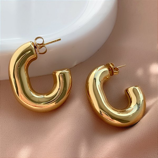 BRINCO ARGOLA GROSSA OVAL DOURADO AÇO 316L⭐️