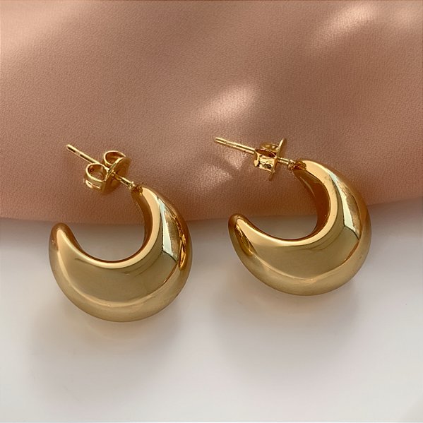 BRINCO ARGOLA BOLEADA CURVADA DOURADO AÇO 316L⭐️