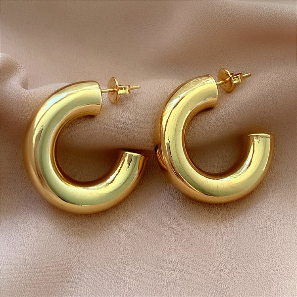 BRINCO ARGOLA CLÁSSICA GROSSA M DOURADO AÇO 316L⭐️