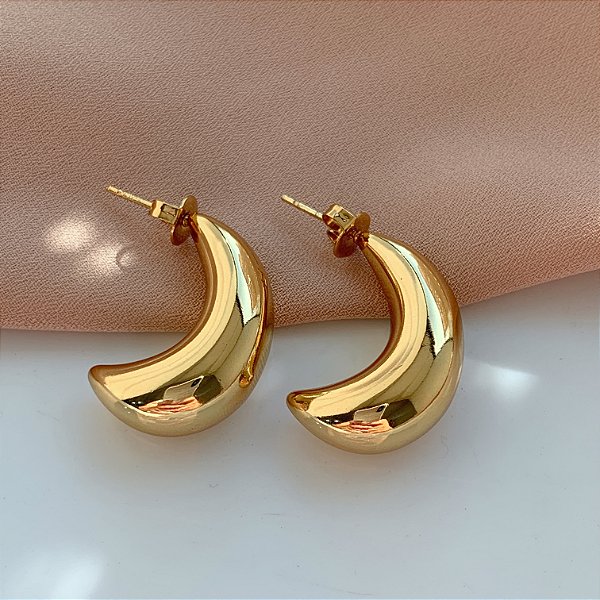 BRINCO BANANA LISO DOURADO AÇO 316L PREMIUM⭐️