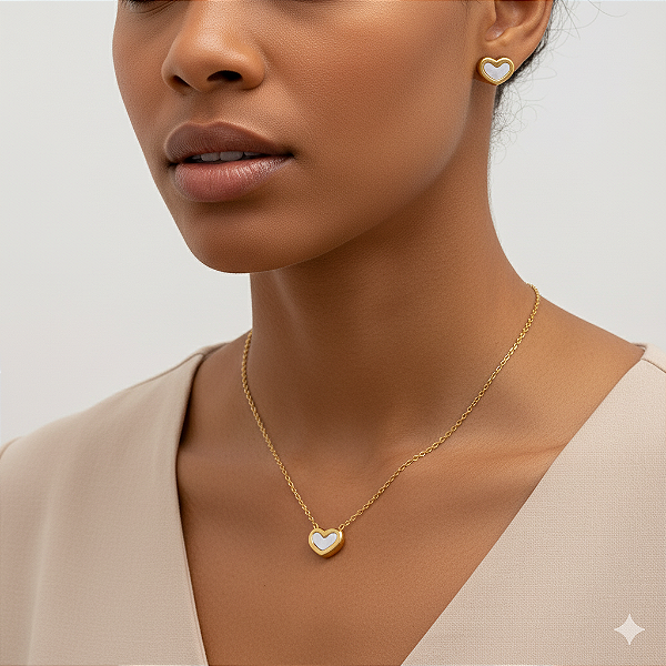 COLAR E BRINCO KIT CORAÇÃO MADREPÉROLA DOURADO AÇO 316L⭐️