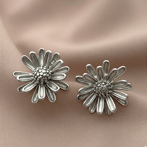 BRINCO MARGARIDA AÇO 316L⭐️