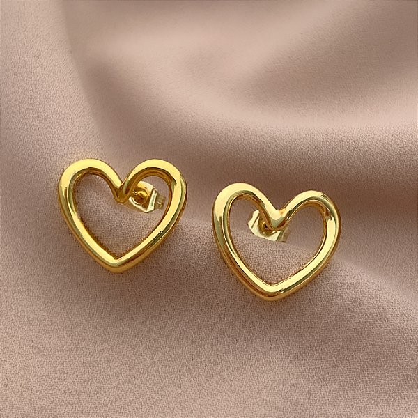 BRINCO CORAÇÃO BOLEADO VAZADO DOURADO AÇO 316L⭐️