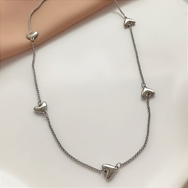 COLAR CORRENTE DELICADA CORAÇÕES AÇO 316L⭐️
