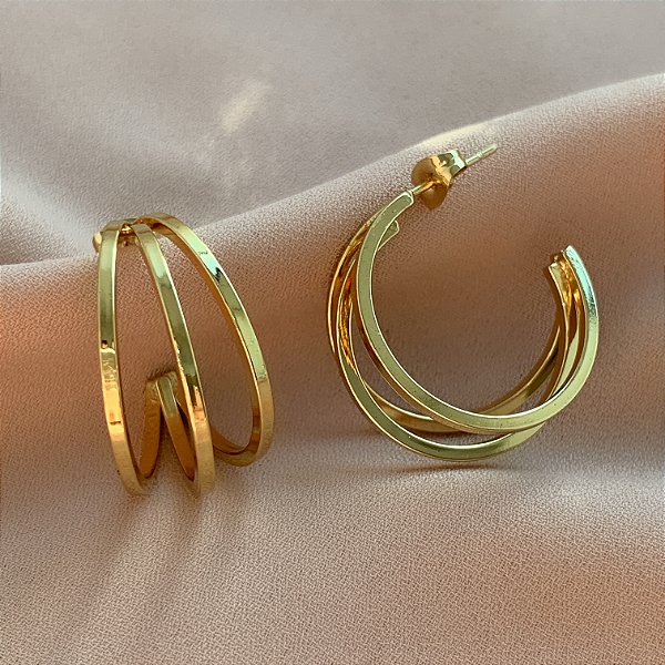 BRINCO ARGOLA TRÊS FIOS QUADRADOS DOURADO AÇO 316L⭐️