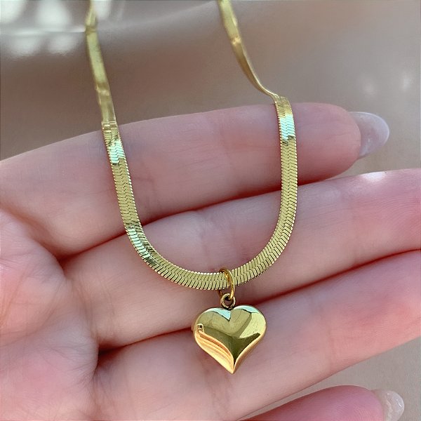 COLAR FITA FINA PINGENTE CORAÇÃO DOURADO AÇO 316L⭐️