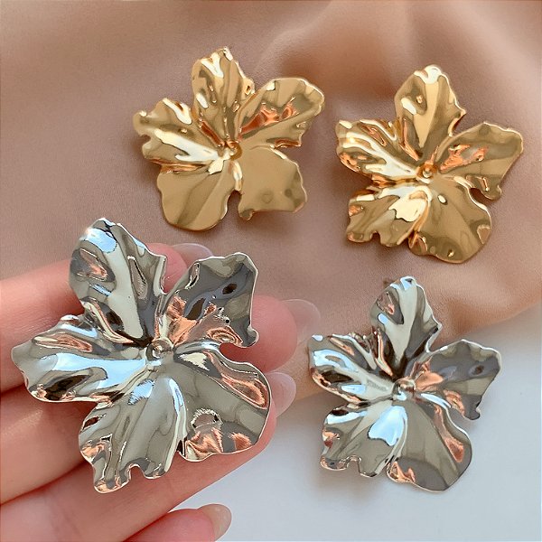 BRINCO FLOR LISA RELEVOS BIJU