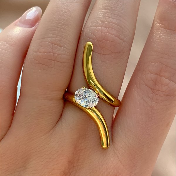 ANEL REGULÁVEL FIO CURVADO PONTO DE LUZ ZIRCÔNIA OVAL DOURADO AÇO 316L⭐️