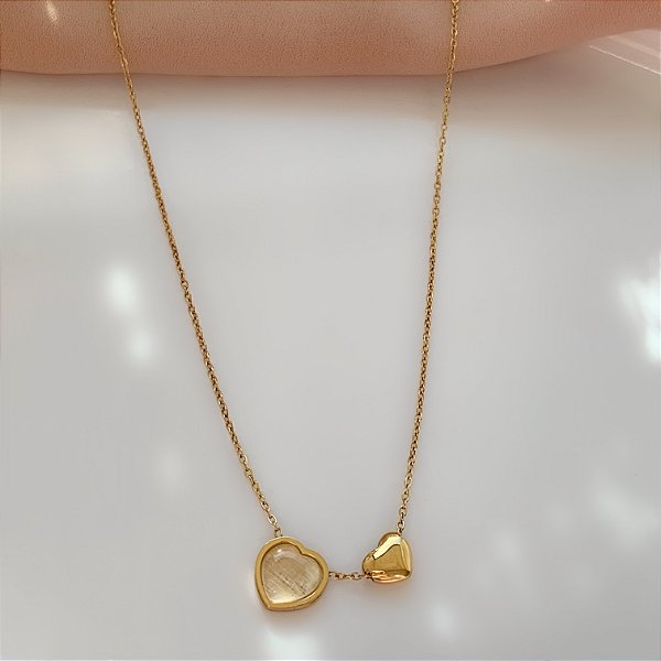 COLAR PINGENTES CORAÇÃO PEDRA OLHO DE GATO E LISO DOURADO AÇO 316L⭐️