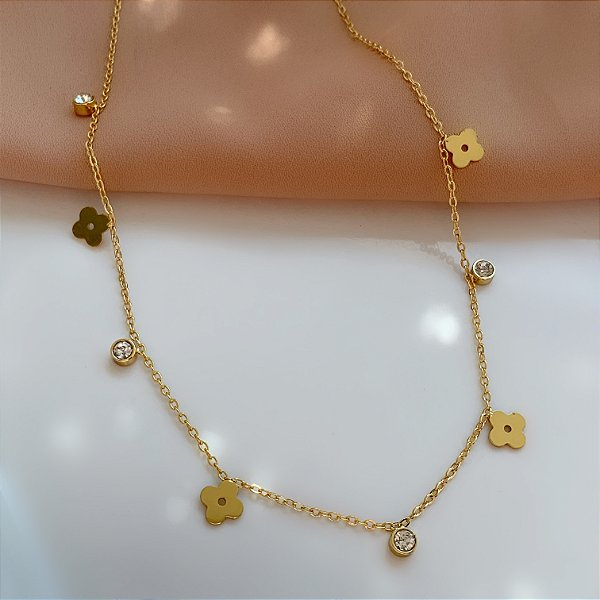 COLAR PINGENTE DELICADOS DE FLOR E ZIRCÔNIAS DOURADO AÇO 316L⭐️