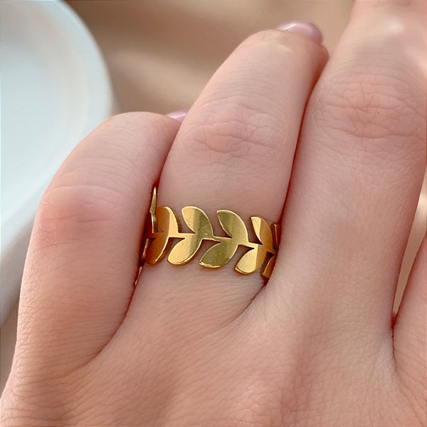 ANEL RAMINHOS LISOS DELICADOS DOURADO AÇO 316L⭐️