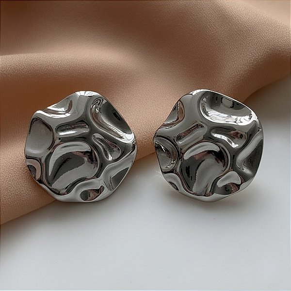 BRINCO BOTÃO MARTELADO AÇO 316L⭐️