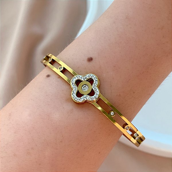 PULSEIRA / BRACELETE TREVO VAZADO ZIRCÔNIAS DOURADO AÇO 316L⭐️