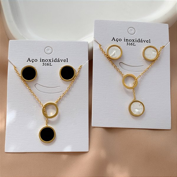 COLAR E BRINCO KIT GRAVATINHA CÍRCULOS RESINADOS TRANSPASSADOS DOURADO AÇO 316L⭐️