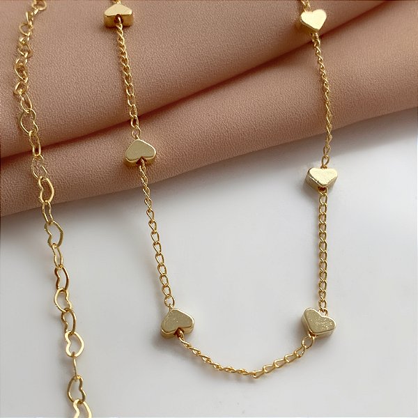 COLAR CHOKER MINI CORAÇÕES ACHATADOS FOLHEADO A OURO 18K⭐