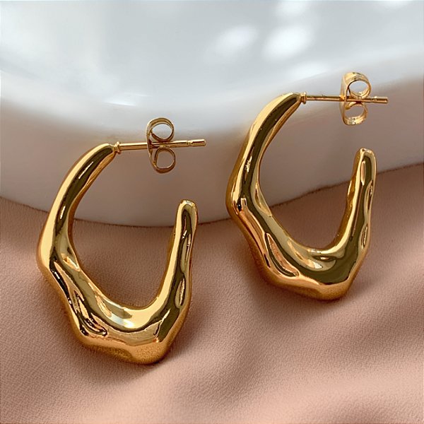 BRINCO ARGOLA OVAL ORGÂNICA DOURADO AÇO 316L⭐️