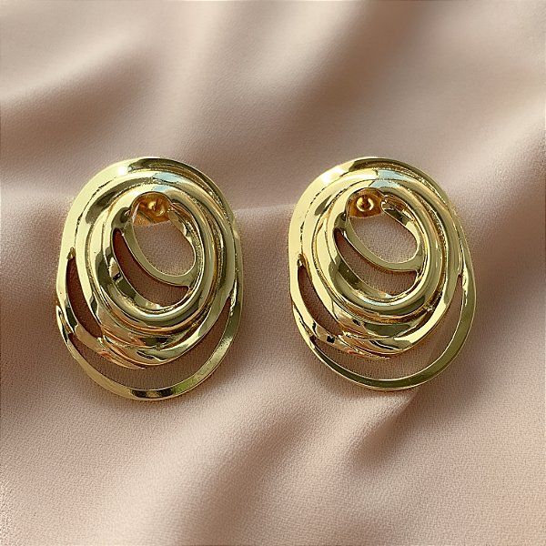 BRINCO OVAL FIOS ASSIMÉTRICOS DOURADO AÇO 316L⭐️