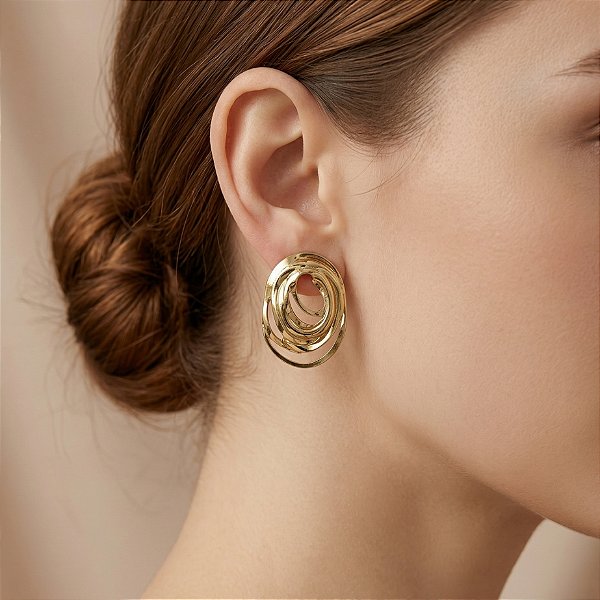 BRINCO OVAL FIOS ASSIMÉTRICOS DOURADO AÇO 316L⭐️