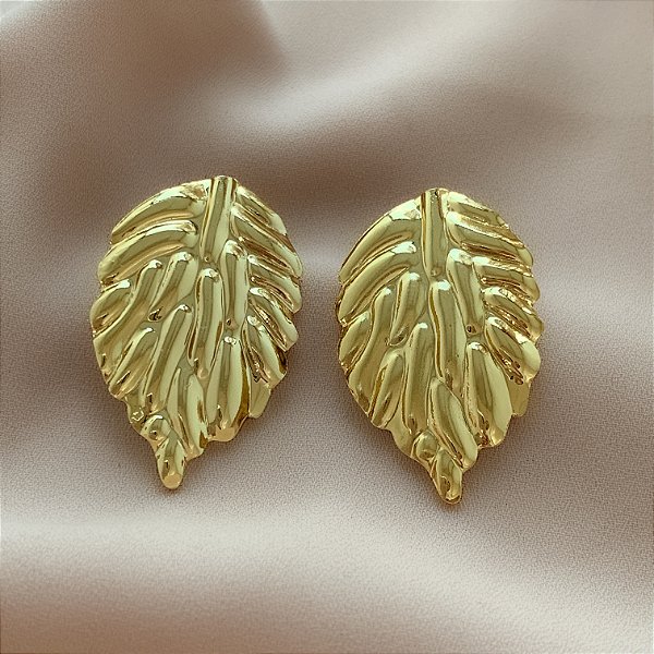 BRINCO FOLHA DOURADO AÇO 316L⭐️