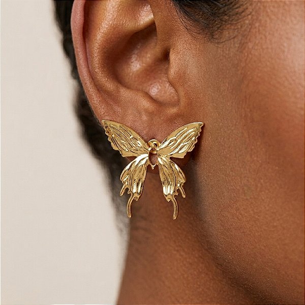 BRINCO BORBOLETA RISCADA DOURADO AÇO 316L⭐️