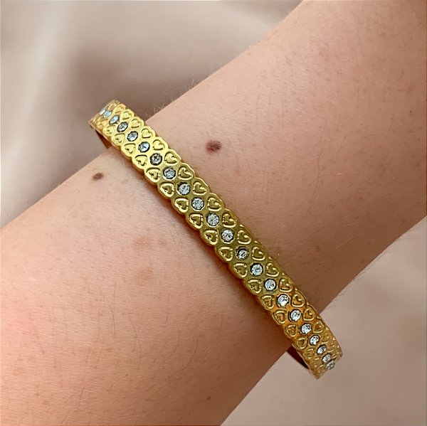 PULSEIRA / BRACELETE FIO ZIRCÔNIAS BORDA MINI CORAÇÕES DESENHADOS DOURADO AÇO 316L⭐️