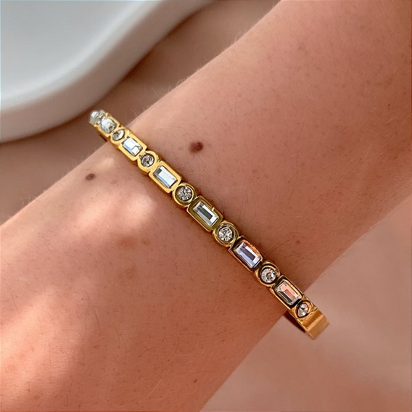 PULSEIRA / BRACELETE PEDRAS ZIRCÔNIAS RETANGULARES E REDONDAS DOURADO AÇO 316L⭐️