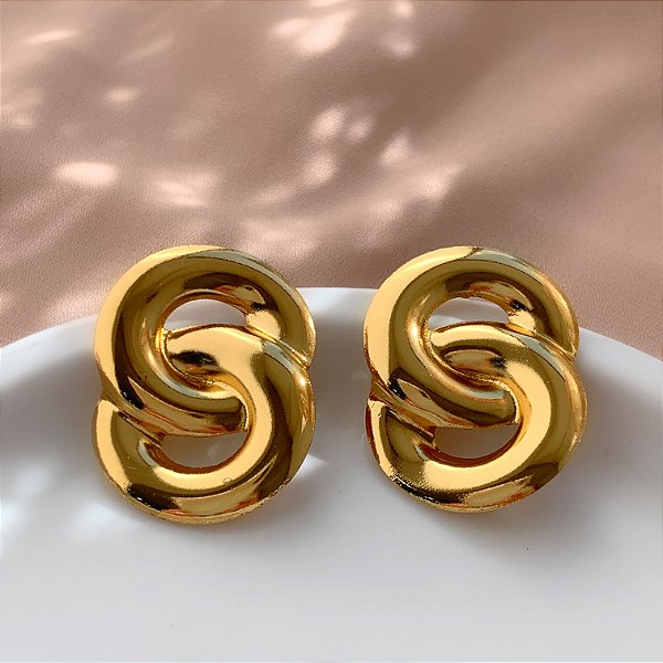 BRINCO CÍRCULOS ENTRELAÇADOS DOURADO AÇO 316L⭐️