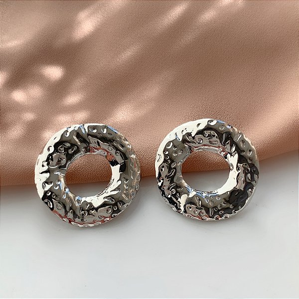 BRINCO CÍRCULO TEXTURIZADO AÇO 316L⭐️