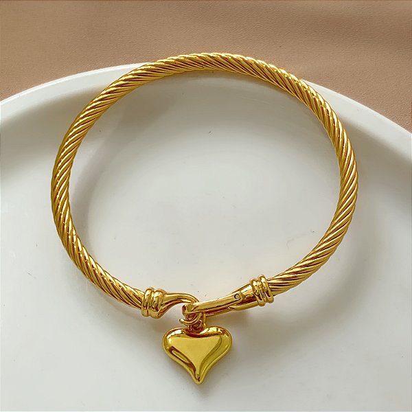 PULSEIRA/ BRACELETE FIO TORCIDO COM FECHO ANZOL E CORAÇÃO DOURADO AÇO 316L⭐️