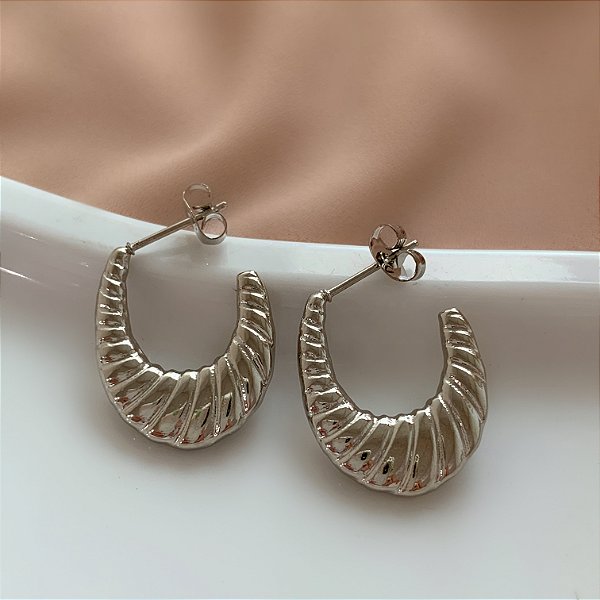 BRINCO ARGOLA CROISSANT ACHATADO AÇO 316L⭐️