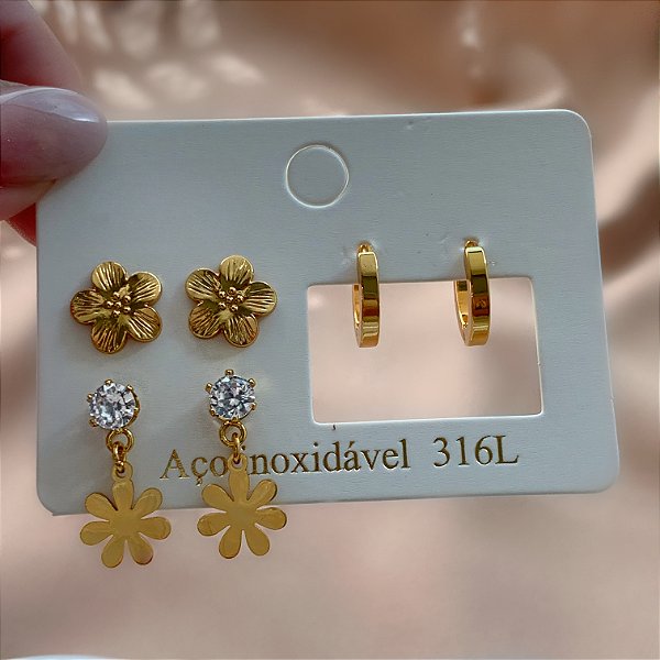 BRINCO KIT FLORZINHAS E ARGOLINHA DOURADO AÇO 316L⭐️