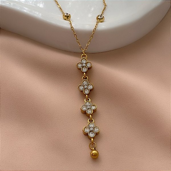 COLAR GRAVATINHA TREVO PEDRAS ZIRCÔNIAS DOURADO AÇO 316L⭐️