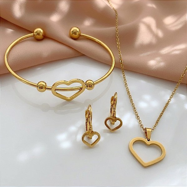 KIT COLAR, PULSEIRA E BRINCO CORAÇÃO VAZADO DOURADO AÇO 316L⭐️