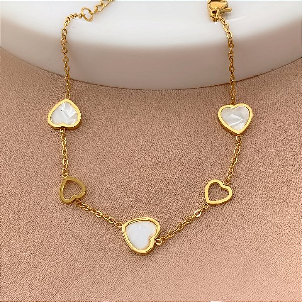 PULSEIRA CORAÇÕES VAZADOS E MADREPÉROLAS DOURADO AÇO 316L⭐️