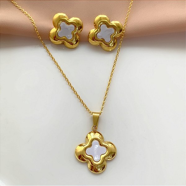 COLAR E BRINCO TREVO BOLEADO MADREPÉROLA DOURADO AÇO 316L⭐️