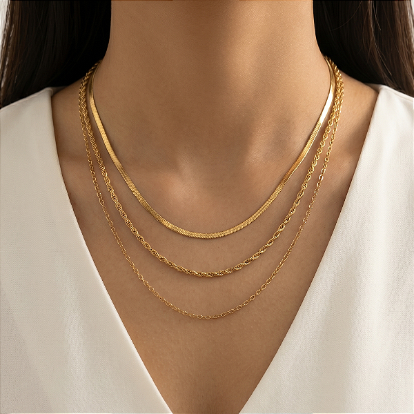 COLAR TRIPLO CORRENTES DIVERSAS DOURADO AÇO 316L⭐️