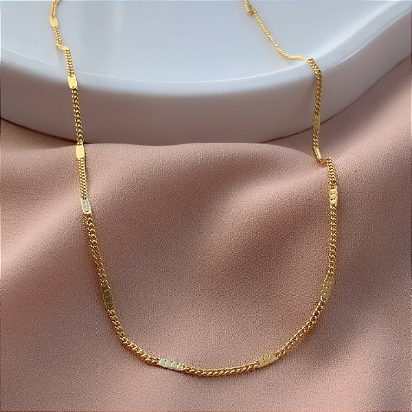 COLAR GRUMET PLAQUINHAS RETANGULARES DOURADO AÇO 316L⭐️
