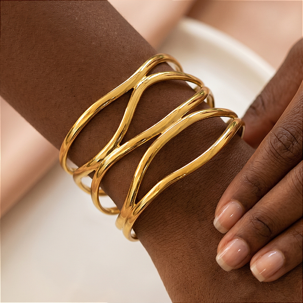 BRACELETE GROSSO FIOS ONDULADOS DOURADO AÇO 316L⭐️
