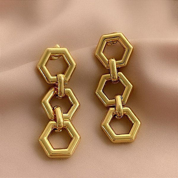 BRINCO HEXÁGONOS PENDURADOS DOURADO AÇO 316L⭐️