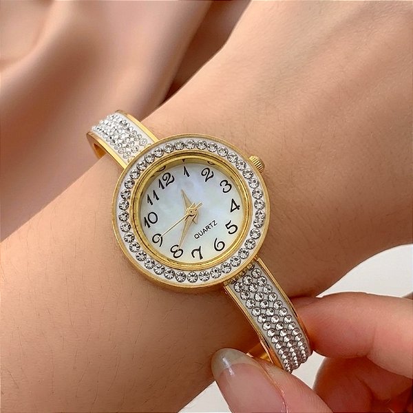 BRACELETE RELÓGIO PULSEIRA COM MINI ZIRCÔNIAS DOURADO AÇO 316L⭐️