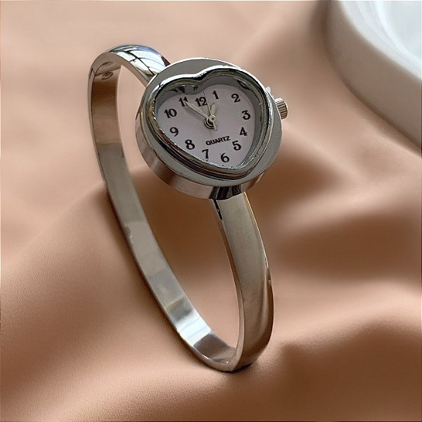 BRACELETE RELÓGIO CORAÇÃO VINTAGE PRATEADO AÇO 316L⭐️