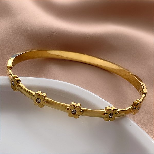 PULSEIRA / BRACELETE FILEIRA FLORZINHAS COM STRASS DOURADO AÇO 316L⭐️