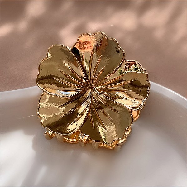 PRESILHA FLOR HIBISCO P METAL DOURADO BIJU